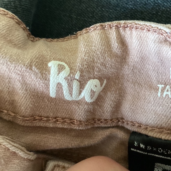 Rusty pink ripped jeans - Picture 3 of 3